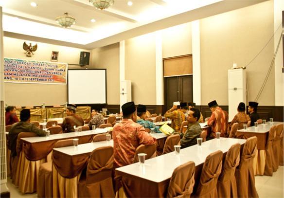 Hotel Padang Ngoại thất bức ảnh