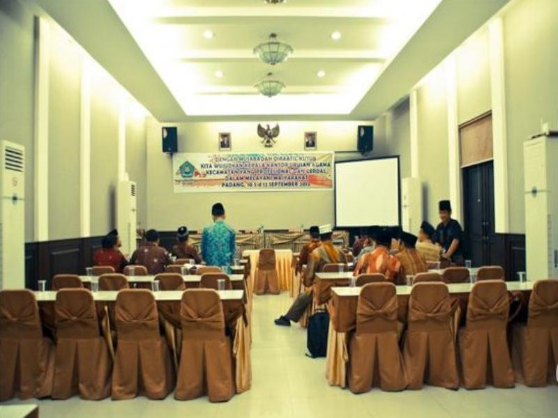 Hotel Padang Ngoại thất bức ảnh